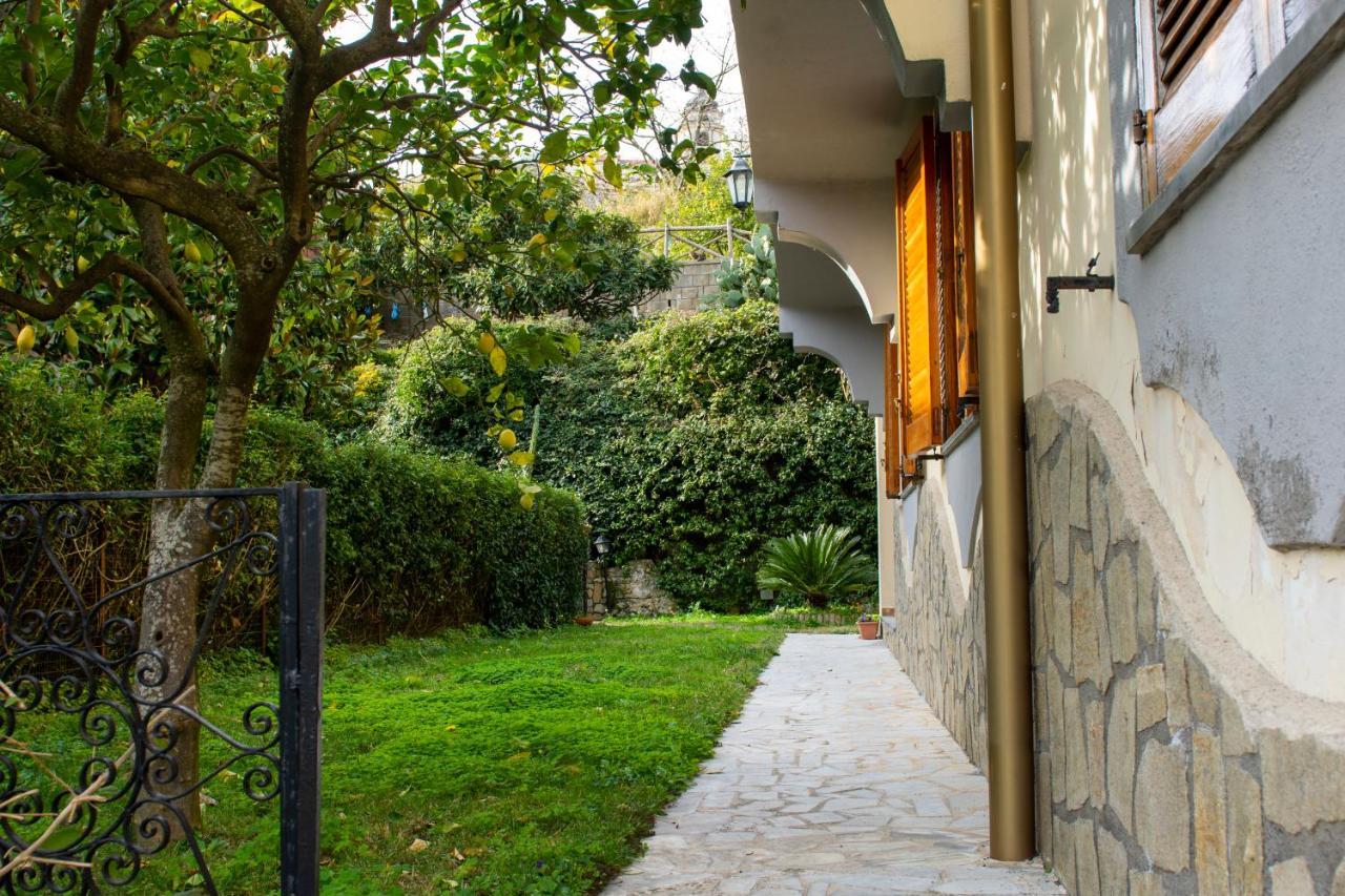 Villa Dei Fiori - Exclusive Villa With Garden In Sorrento Coast Vico Equense Zewnętrze zdjęcie