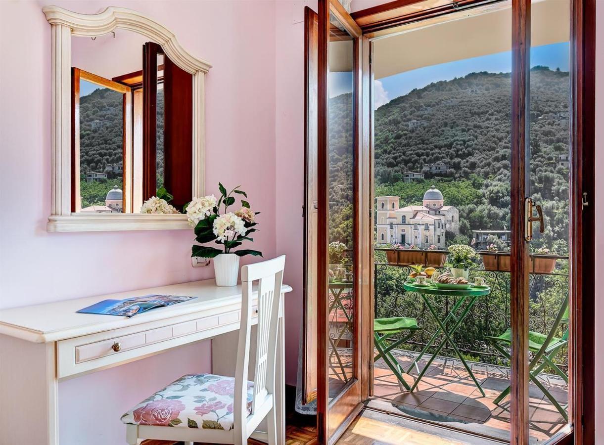 Villa Dei Fiori - Exclusive Villa With Garden In Sorrento Coast Vico Equense Zewnętrze zdjęcie